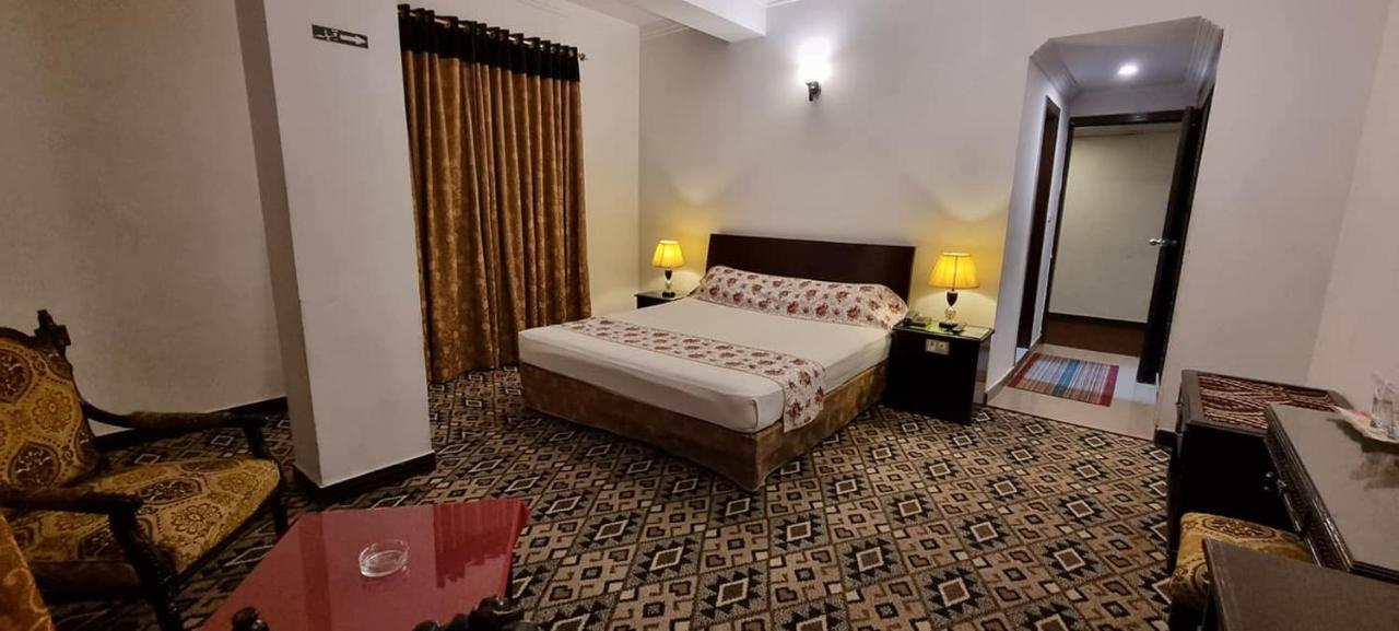 Grace Crown Hotel Islamabad Esterno foto