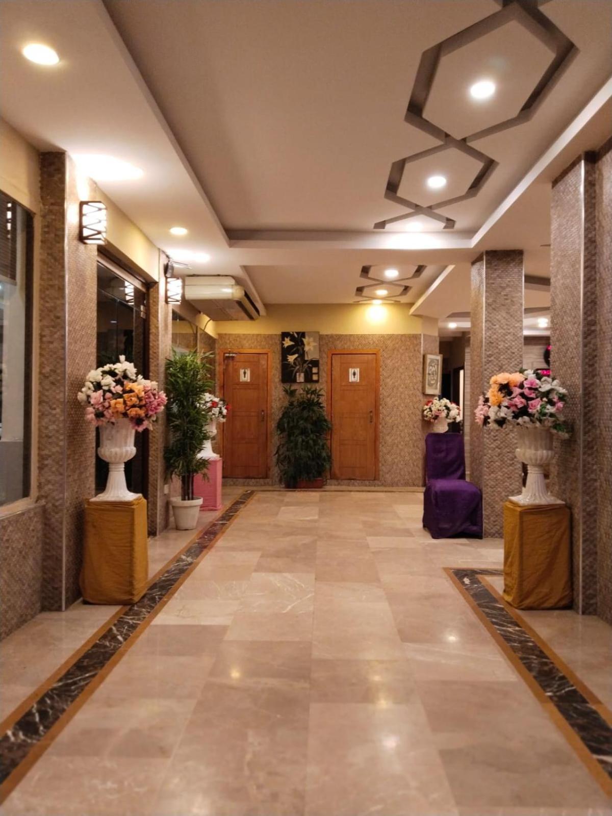 Grace Crown Hotel Islamabad Esterno foto