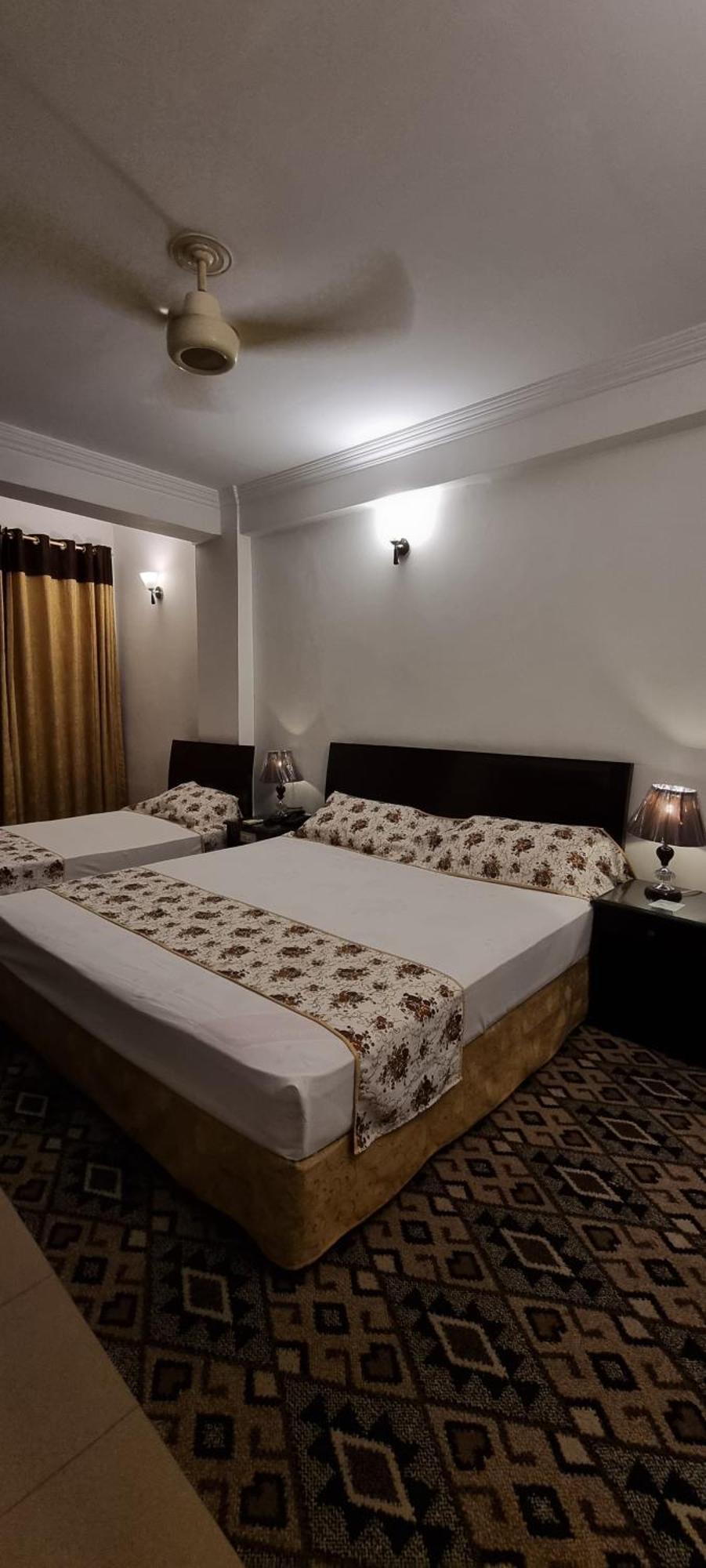 Grace Crown Hotel Islamabad Esterno foto